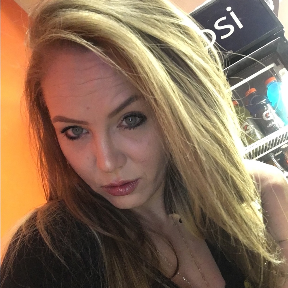 Meet your Posher, Asashley